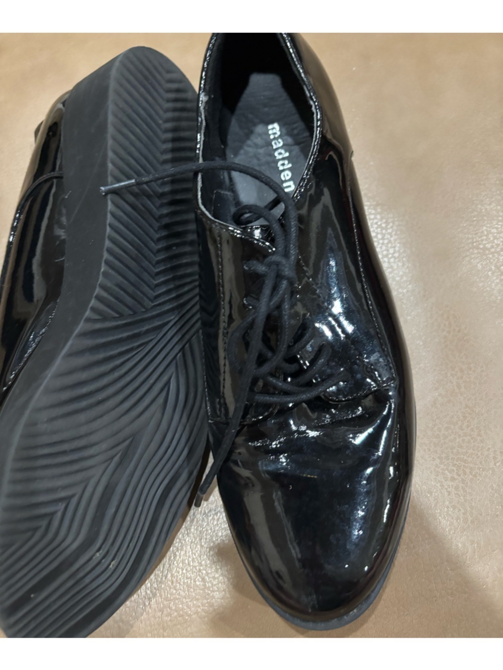 Madden Girl Black Patent Lace-Up minimalist sleek Oxfords - Picture 3 of 7
